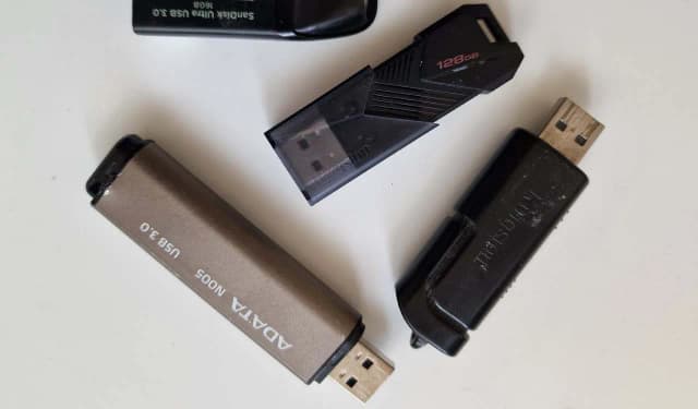 Pendrive czy dysk SSD - co wybrać, aby uniknąć problemów z danymi? Pendrive czy dysk SSD - co wybrać, aby uniknąć problemów z danymi?