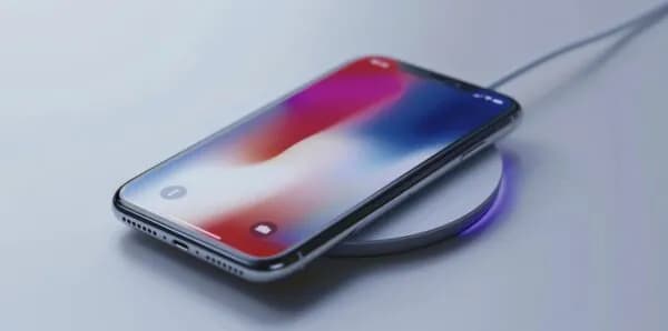 Jak włączyć ładowanie indukcyjne iPhone 11 i uniknąć problemów z ładowaniem Jak włączyć ładowanie indukcyjne iPhone 11 i uniknąć problemów z ładowaniem