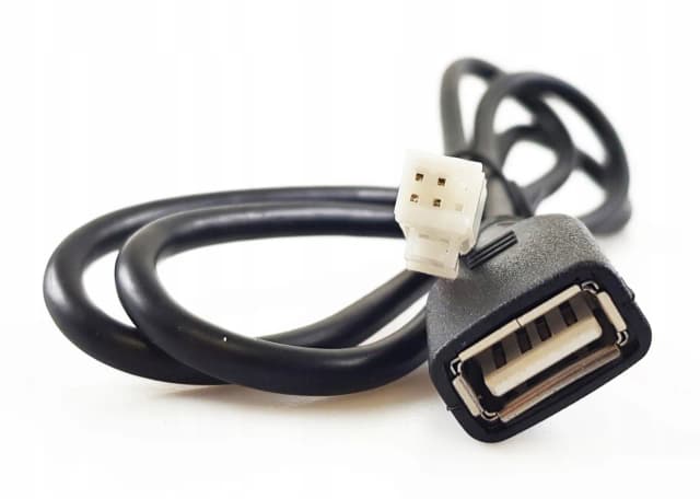 Jak podłączyć pendrive do radia samochodowego bez USB - proste metody Jak podłączyć pendrive do radia samochodowego bez USB - proste metody